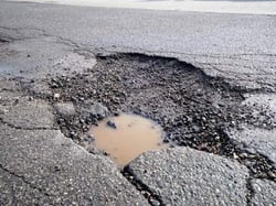 pothole.jpg